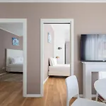 Vis A Vis Hotel