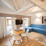 Hotel Vis A Vis 4*