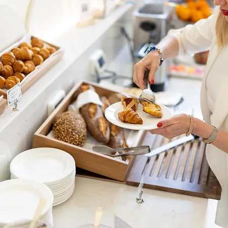 Vis à Vis Hotel Trieste