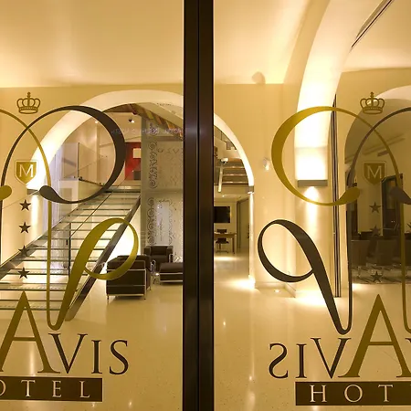 Hotel Vis à Vis 4*