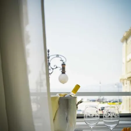 Hotel Vis A Vis