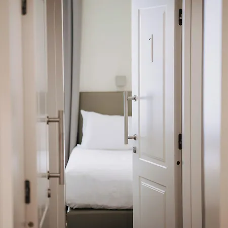 Hotel Vis A Vis