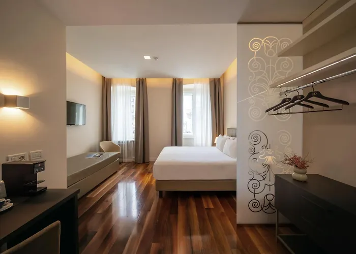 Hotel Hotel Vis A Vis 4*