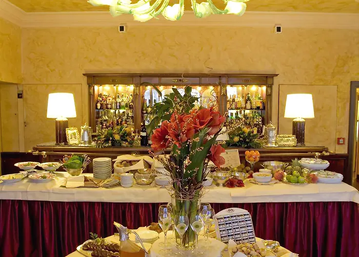 Hotel Hotel Vis A Vis 4*