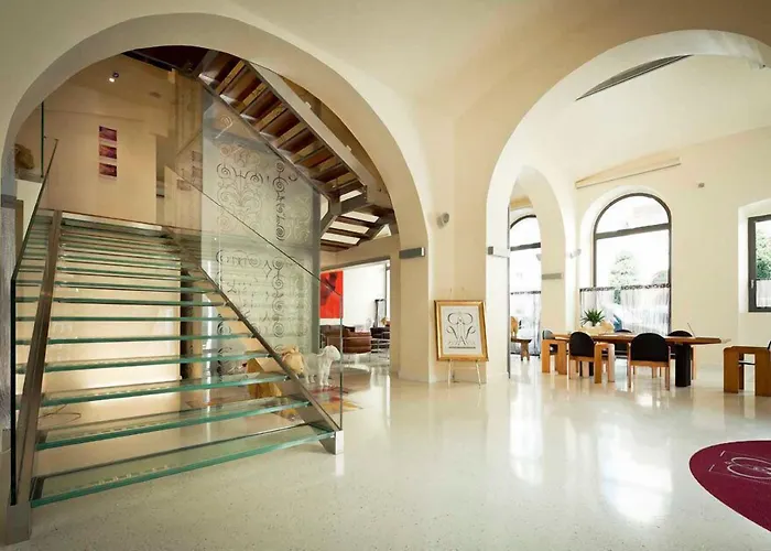 Hotel Vis A Vis 4* Trieste