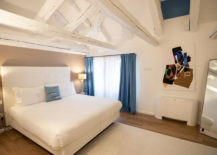 Hotel Hotel Vis A Vis 4*